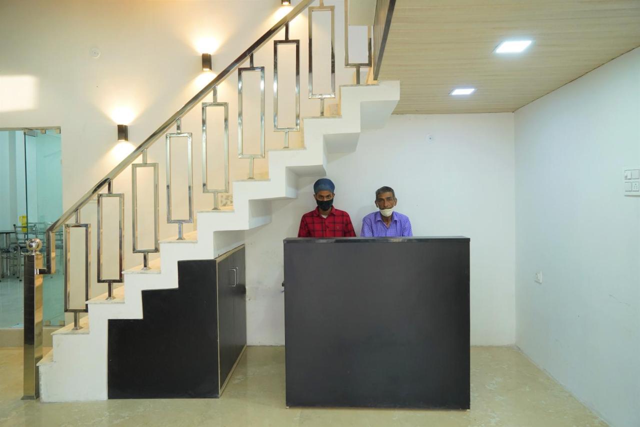 Hotel Siddharth Tanakpur エクステリア 写真