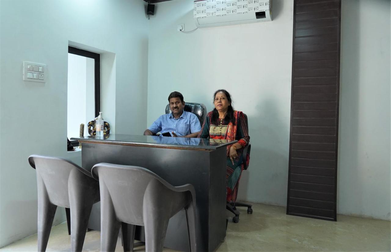 Hotel Siddharth Tanakpur エクステリア 写真
